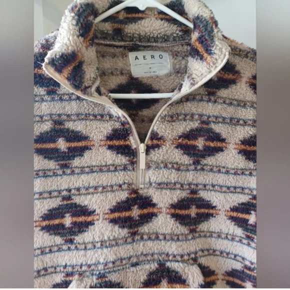 AERO Southwest Quarter Zip Fleece Top Size Medium Tan & Brown - Picture 4 of 14
